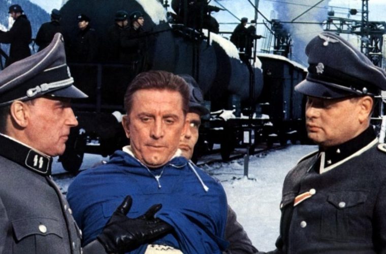 LO SPERONE NUDO Spietati Recensioni e