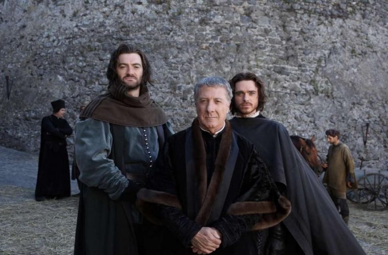 I PILASTRI DELLA TERRA Spietati Recensioni e Novità sui Film