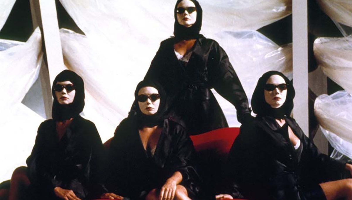 SOTTO IL VESTITO NIENTE II Spietati Recensioni e Novità sui Film