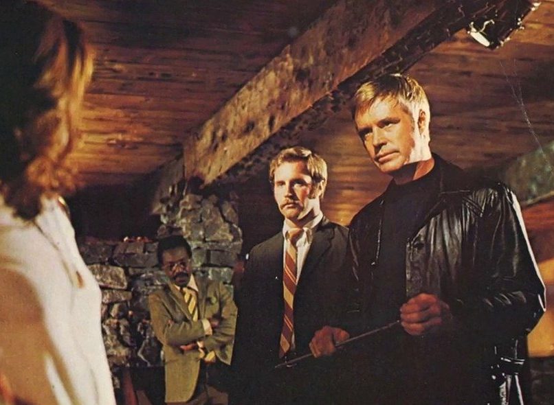 LA SPIA CHE VIDE IL SUO CADAVERE Spietati Recensioni e Novità sui Film